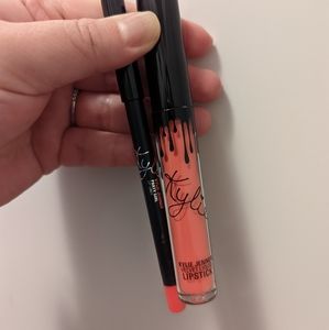 Kylie Lip Kit in Party Girl